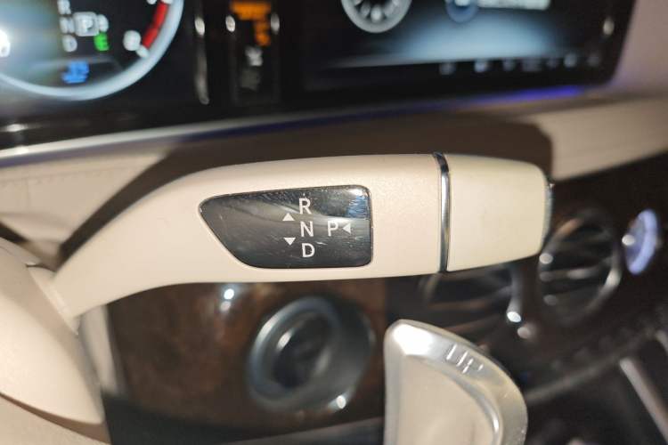 Used Mercedes-Benz Maybach S-Class 2015 S 400 4MATIC Gear Lever