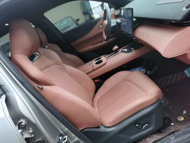 Used CHANGAN UNI-Z 2025 1.5T Premium Edition — 24