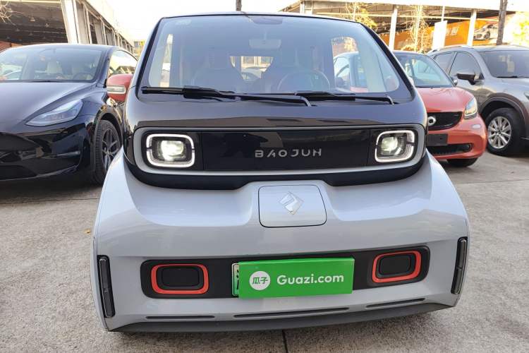 Used Baojun KiWi EV 2021 Artist Model Lithium Iron Phosphate