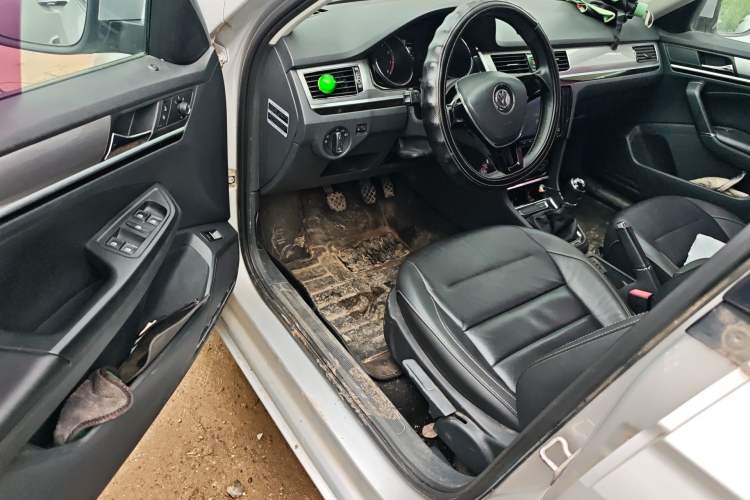 Used Volkswagen Bora 2016 1.6L Manual Comfort Model Driver Seat