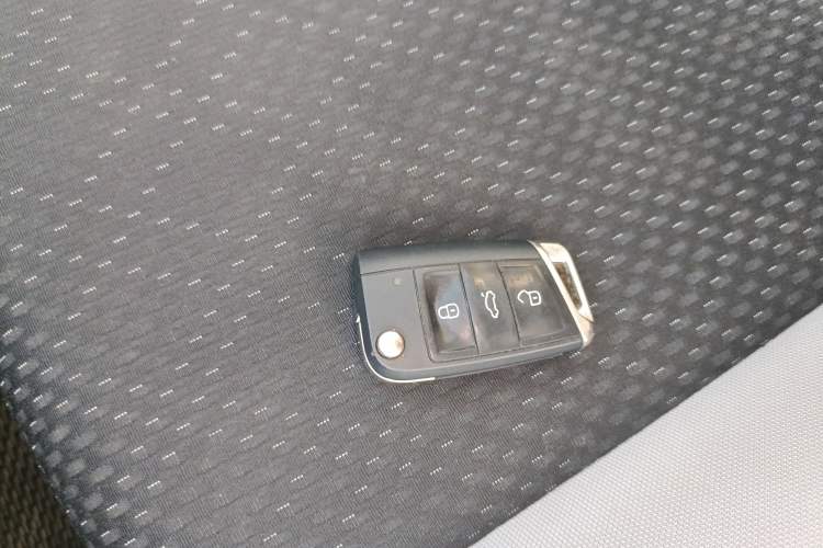 Used Volkswagen Tacqua 2021 200TSI DSG JoyConnect Edition