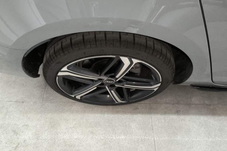 Used Audi A4L 2025 2 Million Units Enjoyment Version 40 TFSI Luxury Dynamic Edition