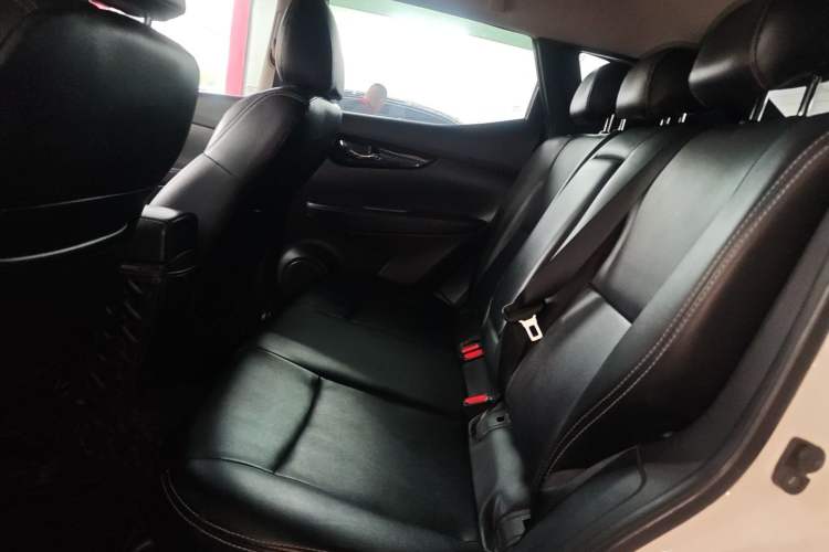 Used Nissan Qashqai 2017 2.0L CVT Elite Edition China V Standard Left Rear Seat