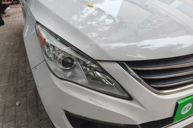 Used FORTHING Joyear S50 2014 1.6L CVT Luxury Model