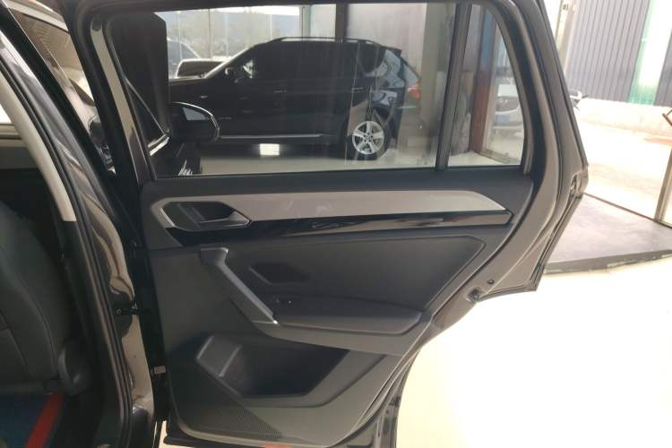 Used Volkswagen Tayron 2021 330TSI Two-Wheel Drive Luxury Smart Connectivity Version