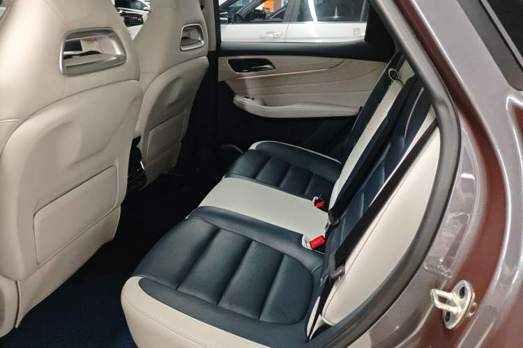 Used MG Pilot 2021 400TGI Automatic Two-Wheel Drive Trophy Flagship Edition