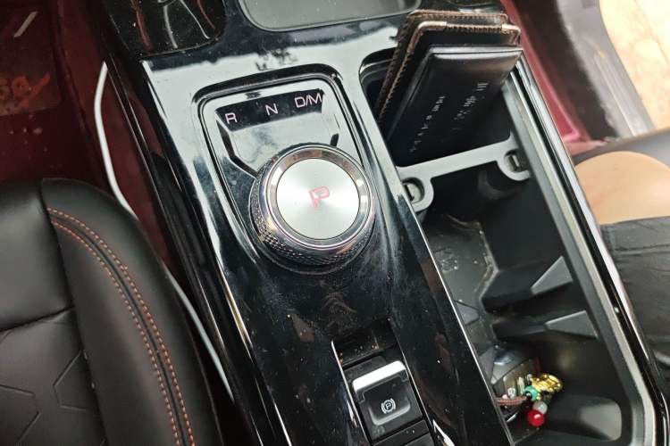 Used Haval DARGO 2021 2.0T DCT 4x4 Chinese Rural Dog Edition Gear Lever