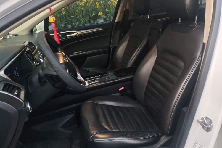 Used Ford Mondeo 2017 EcoBoost 200 Stylish Model
