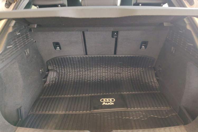 Used Audi A3 2021 Sportback 35 TFSI Fashionable Sports Model
