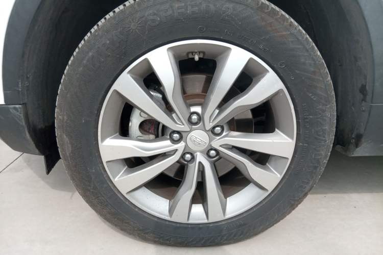 Used Geely Auto Emgrand X7 Sport 2016 1.8TD Automatic ZhiShang Model Exterior 4