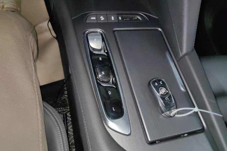 Used Buick Enclave 2020 28T Two-Wheel Drive Prestige Version