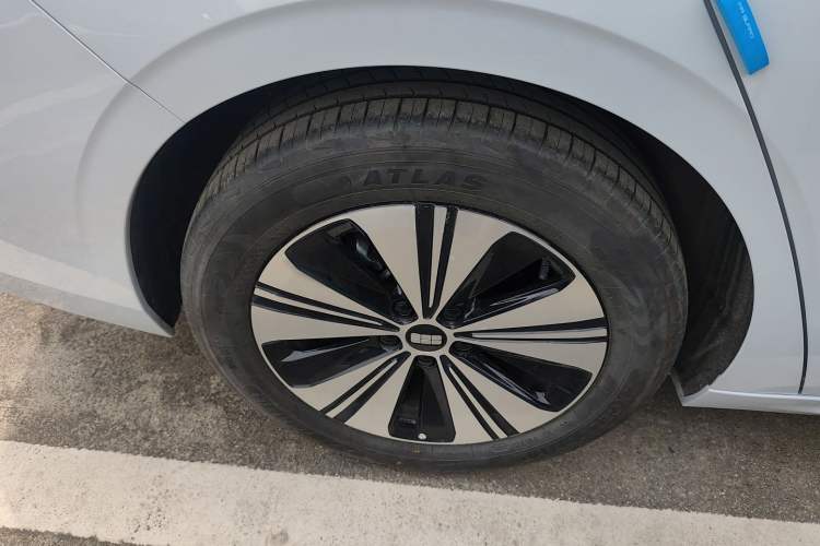 Used Geely Galaxy A7 2025 Model EM-i 150km Exploration+ Edition