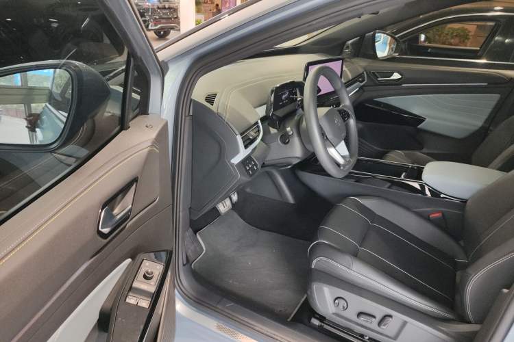 Used Volkswagen ID.4 X 2021 Pure Edition