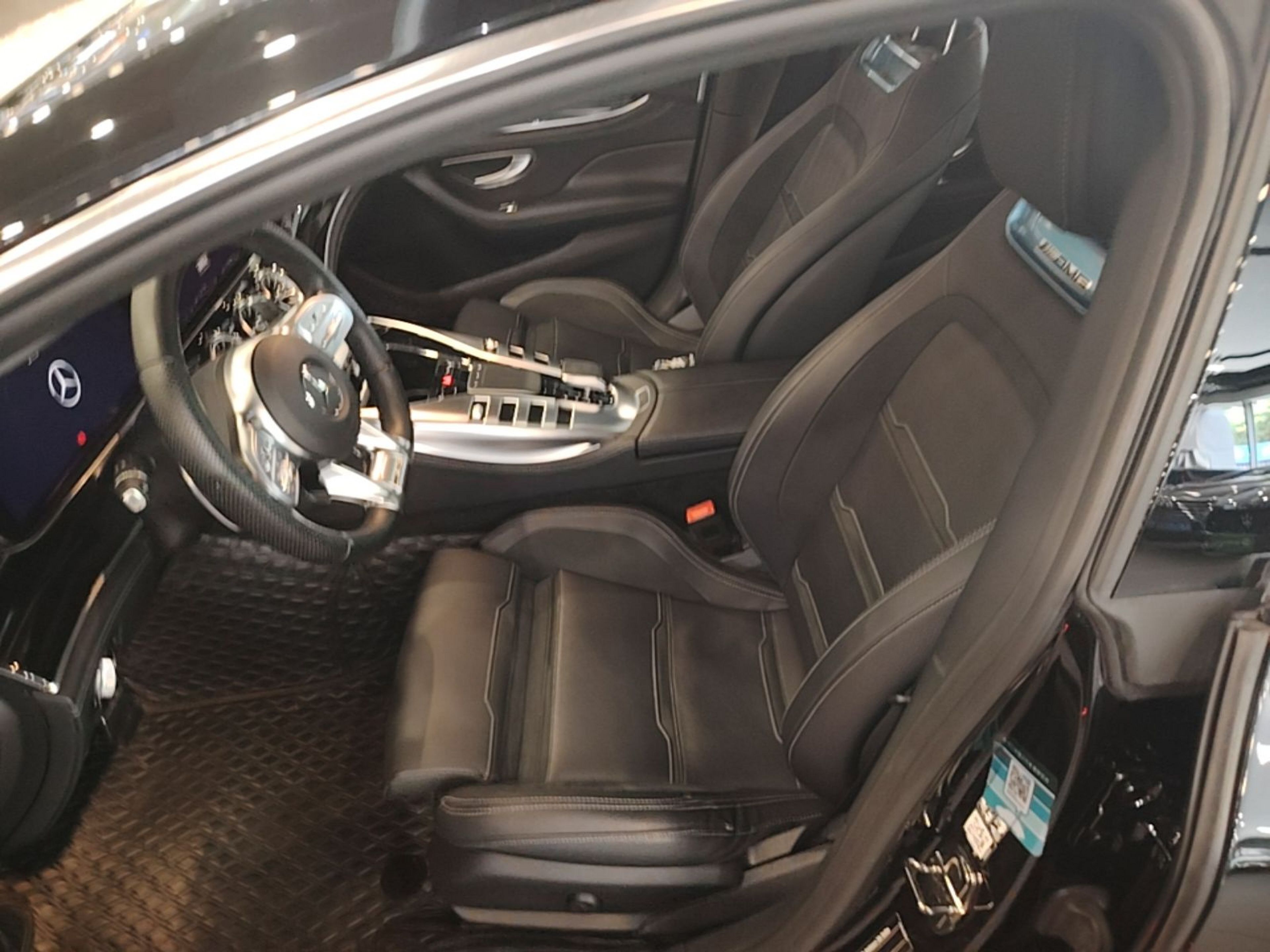 Vordere Reihe im Auto