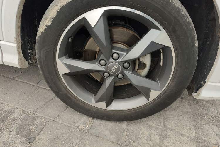 Used Audi Q3 2019 35 TFSI Fashion Dynamic Model