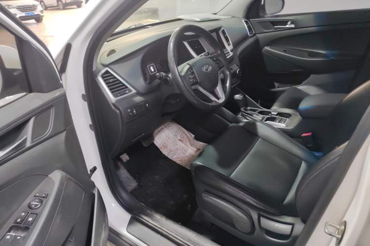 Used Hyundai Tucson 2015 1.6T Dual-Clutch Two-Wheel-Drive Smart Model