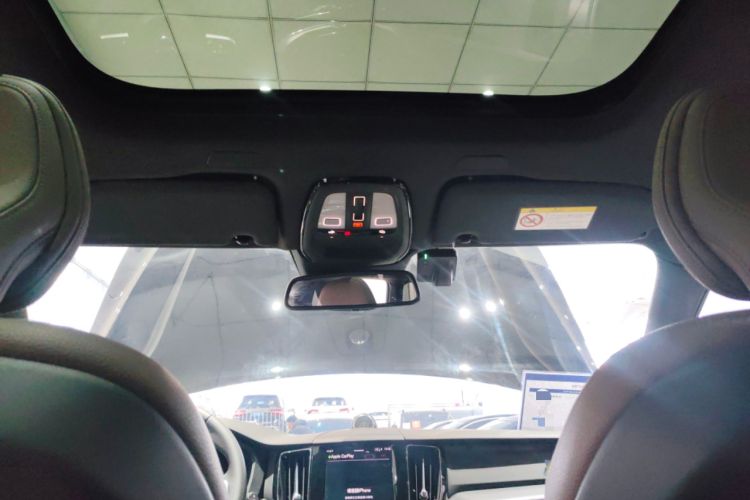 Used Volvo XC60 2025 B5 4x4 Smart Luxury Edition
