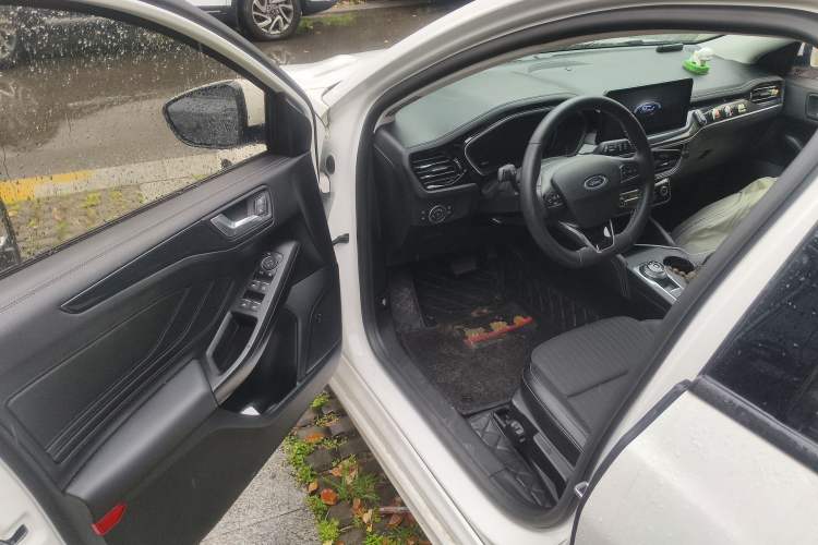 Used Ford Focus 2021 Hatchback EcoBoost 180 Automatic Titanium Edition
