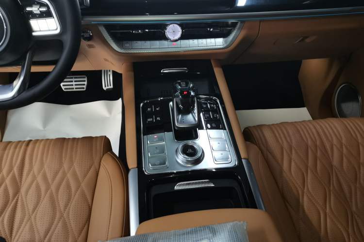 Used Tank 500 New Energy 2023 Hi4-T
