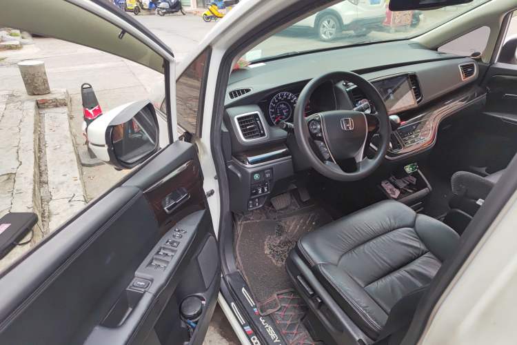 Used Honda Odyssey 2018 2.4L Luxury Edition