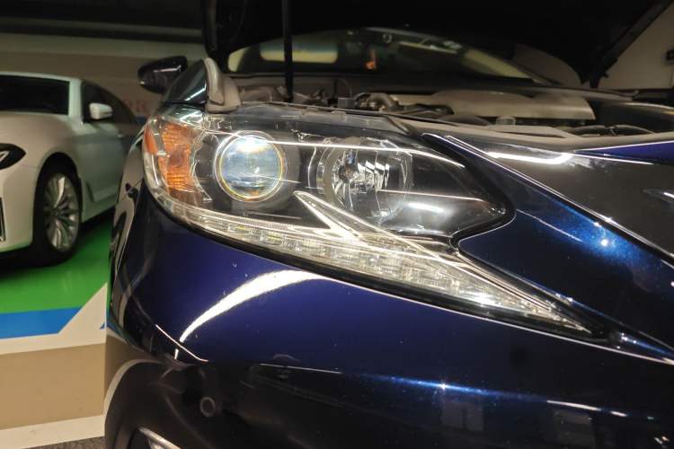 Used Lexus ES 2015 250 Elegant Edition Right Front Headlight