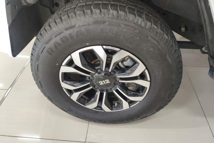 Used 212 T01 2024 2.0T Explorer