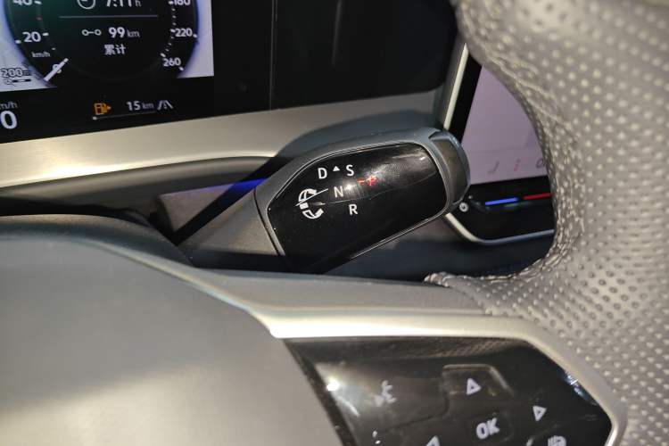 Used Volkswagen Teramont 2025 Tiguan Pro 450TSI Four-Wheel Drive Summit Edition Gear Lever