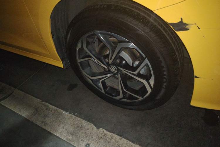 Used MG 5 2022 180 DVVT CVT Youth Luxury Edition Right Front Wheel Hub