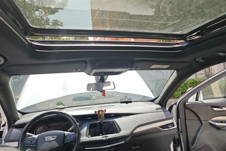 Used Cadillac XT4 2018 28T Two-Wheel Drive Leading Sport Model