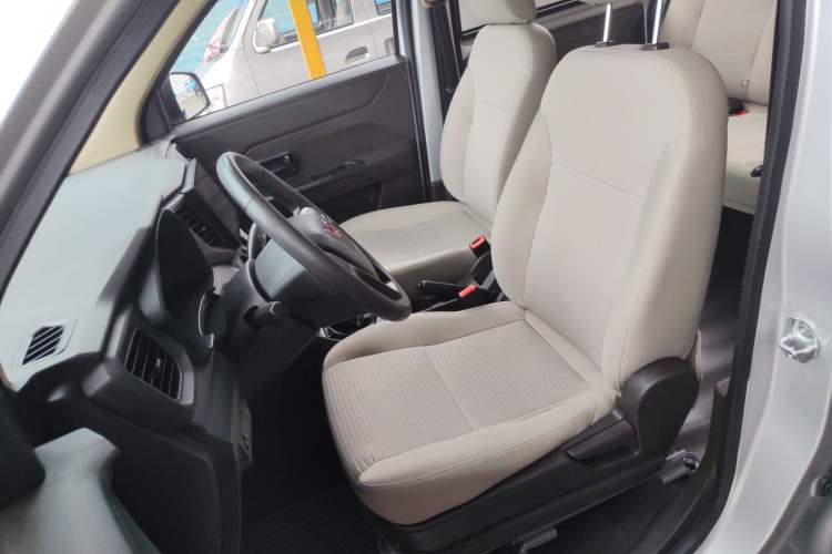 Used Wuling Hongguang V 2022 1.5L Jingqu Edition Electric-Assist LAR Left Front Seat