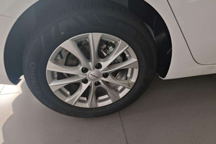 Used Roewe i5 2026 Model 1.5L CVT Luxury Version
