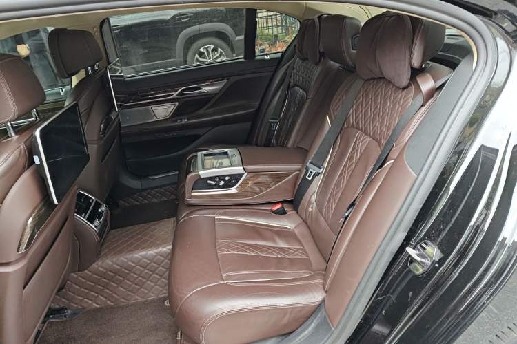 Used BMW 7 Series 2019 Updated 730Li Luxury Package
