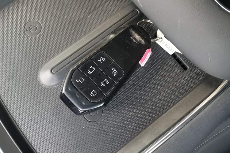 Used XPeng X9 2024 702 Ultra-Long Range Max