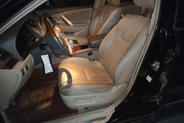 Used Toyota Camry 2013 200G Classic Luxury Edition