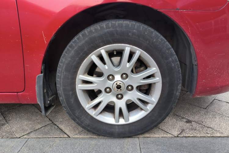 Used Zotye Z300 2014 1.6L Drive-Value Edition Automatic Elite Model
