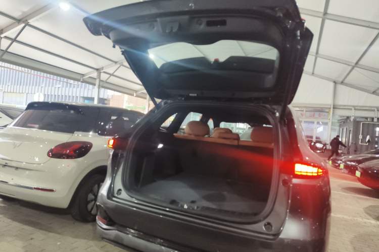 Used CHANGAN CS75 PLUS 2025 4th Generation 1.5T New Blue Whale Smart Luxury Edition Trunk