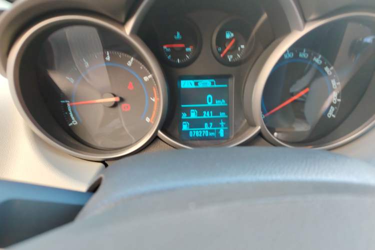 Used Chevrolet Cruze 2015 1.5L Classic SL MT
