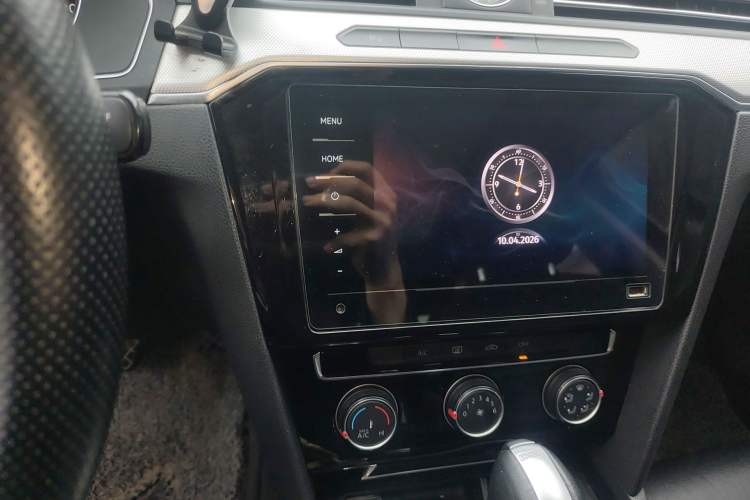 Used Volkswagen Magotan 2020 280TSI DSG Comfort Edition Audio And AC Panel