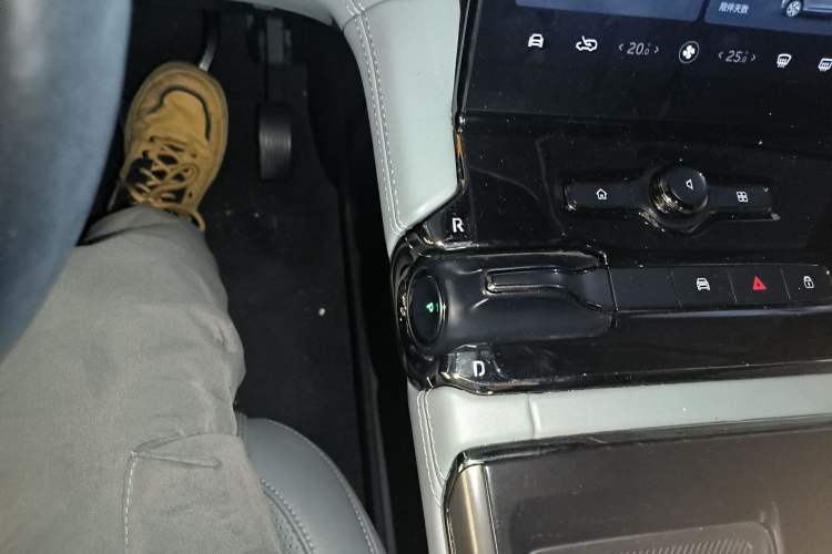 Used Nio ES8 2020 415 KM Signature Edition 7-Seater Version
