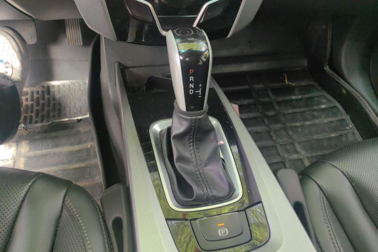 Used Luxgen U6 SUV 2014 1.8T Fashion Edition