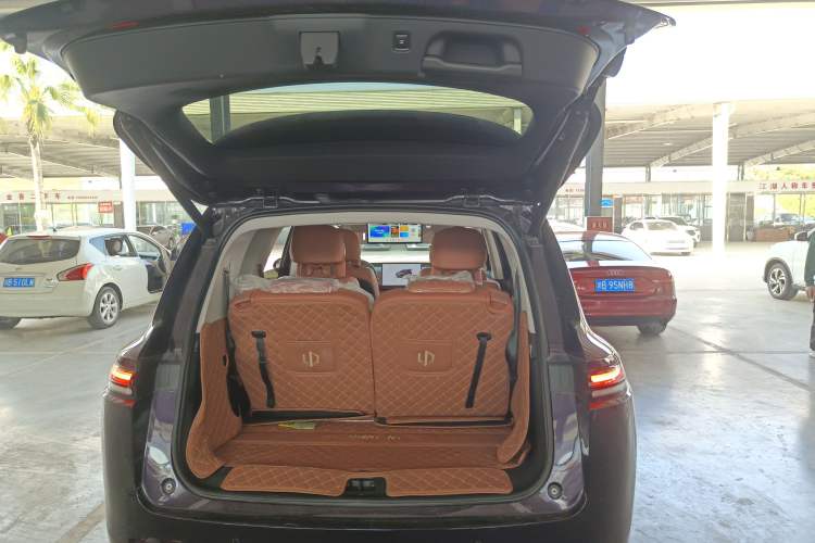 Used Leapmotor C16 2024 Range-Extended 200 Luxury Edition