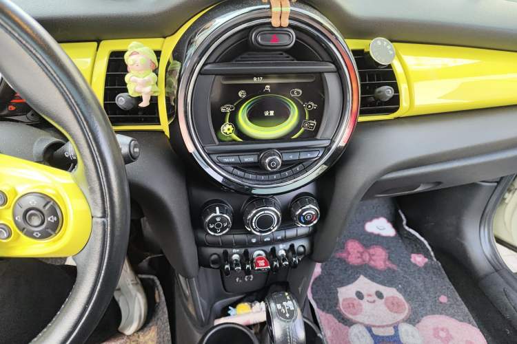 Used MINI 2014 1.5T COOPER Fun