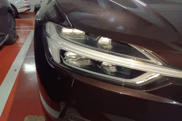 Used Volvo XC60 2018 T5 4x4 Zhiyi Edition