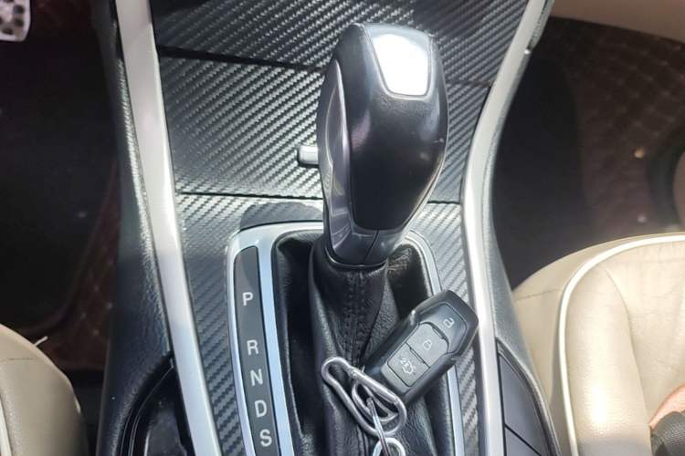 Used Ford Edge 2015 2.0T GTDi Two-Wheel-Drive Elite Edition