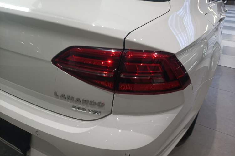 Used Volkswagen Lamando 2019 280TSI DSG Comfort Edition China VI standard
