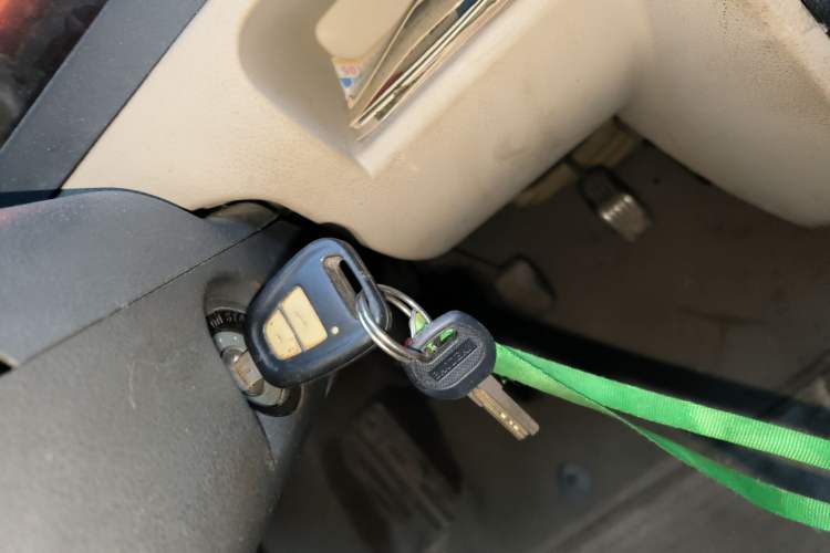 Used BAIC Weiwang 306 2011 1.3L Comfort version 7 seats Vehicle Key