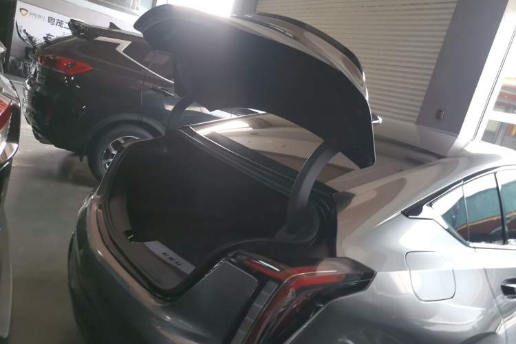 Used Cadillac CT5 2020 28T Leading Sport Model Trunk