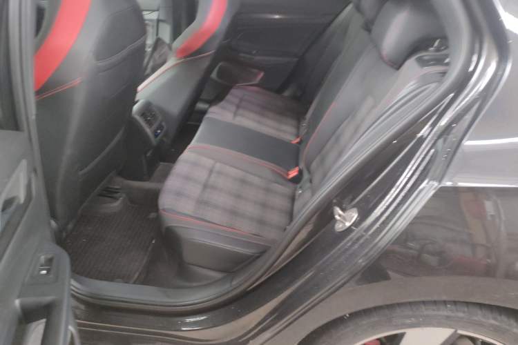 Used Volkswagen Golf GTI 2021 Facelift 380TSI DSG GTI
