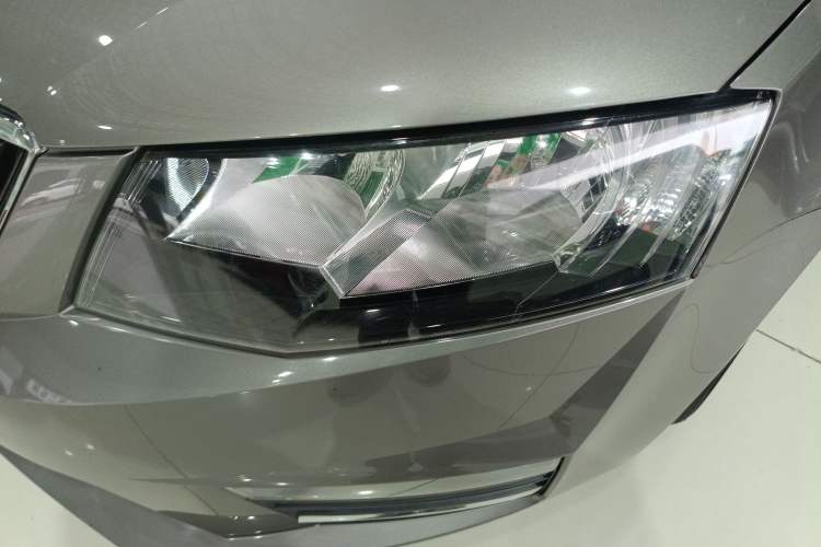 Used Skoda Octavia 2017 1.6L Automatic Chuanxing Edition
