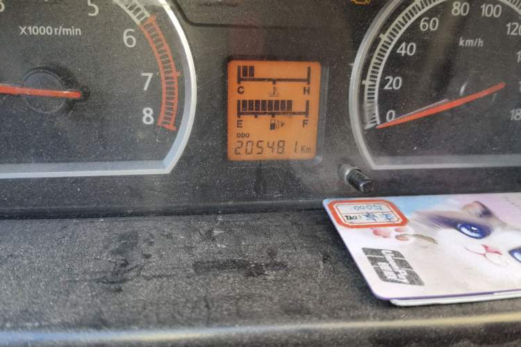 Used Hafei Zhongyi V5 2013 1.3L Luxury Model M13R Odometer Close Up